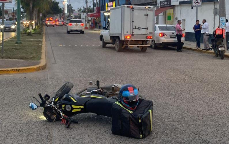 EN EL MES DE NOVIEMBRE SE REGISTRARON GRAN NÚMERO DE ACCIDENTES DONDE PARTICIPARON ENTRE 6 A 8 VEHÍCULOS DE CARGA, ESTO EN LA ZONA MUNICIPAL.