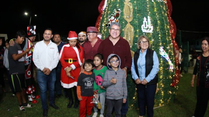 ENCIENDE GOBIERNO LA LUZ DE LA NAVIDAD EN 8 DISTINTOS SECTORES DE ALTAMIRA