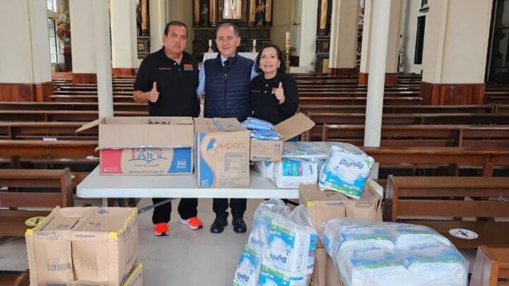 Realiza Rene Razo Importante Donativo a Para Damnificados de Acapulco