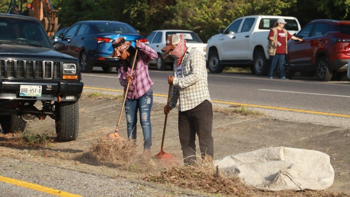 REDOBLAN ESFUERZOS PARA MANTENER LIMPIAS LAS CALLES DE ALTAMIRA EN TEMPORADA NAVIDEÑA