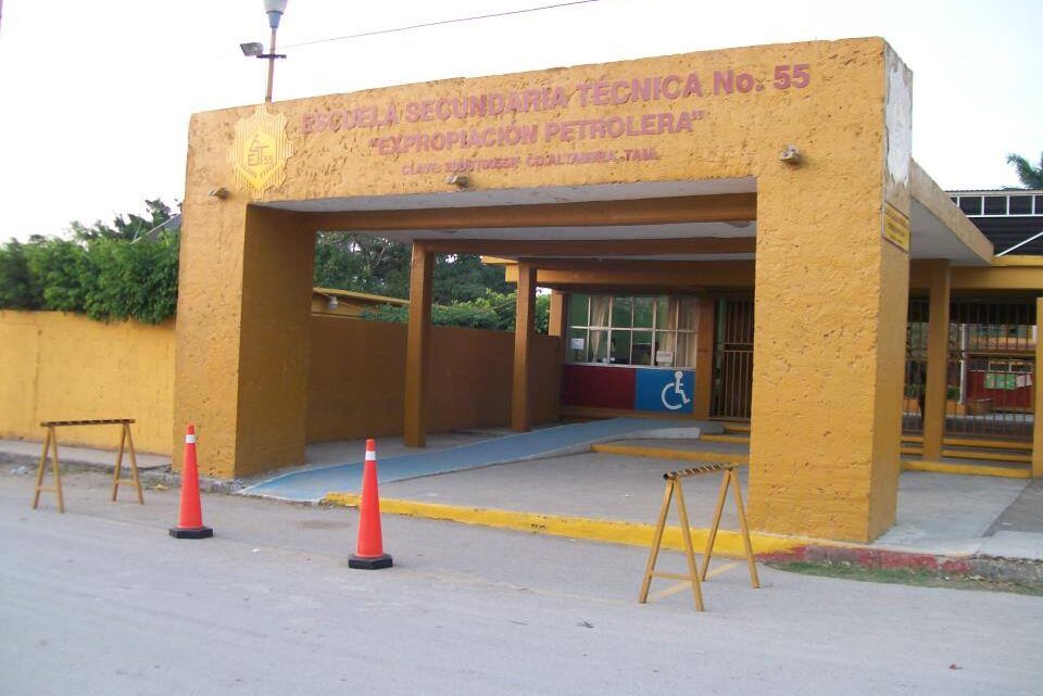 COMUNIDAD ESCOLAR DE SECUNDARIA PRESENTAN SECUELAS DE COVID