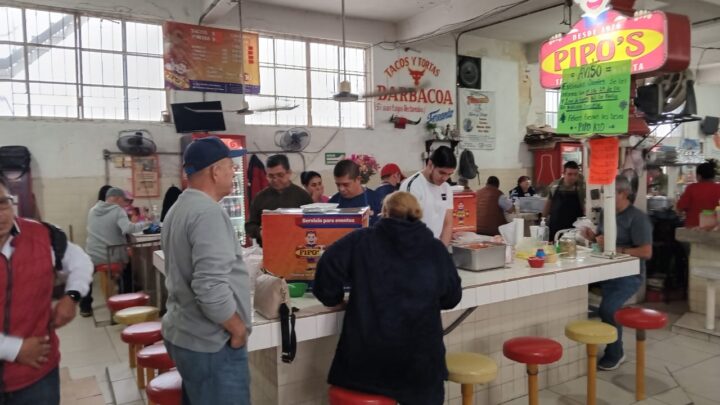 PIDEN LOCATARIOS MAYOR VIGILANCIA EN EL MERCADO DE MADERO.