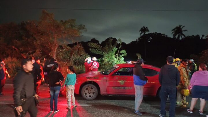 Una Camioneta Vuelca Deja Un Muerto Y Tres Heridos De Gravedad En El Corredor Urbano Luis Donaldo Colosio