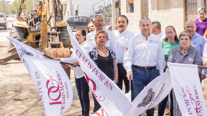 ADRIÁN OSEGUERA INAUGURA MÁS OBRAS DE PAVIMENTACIÓN