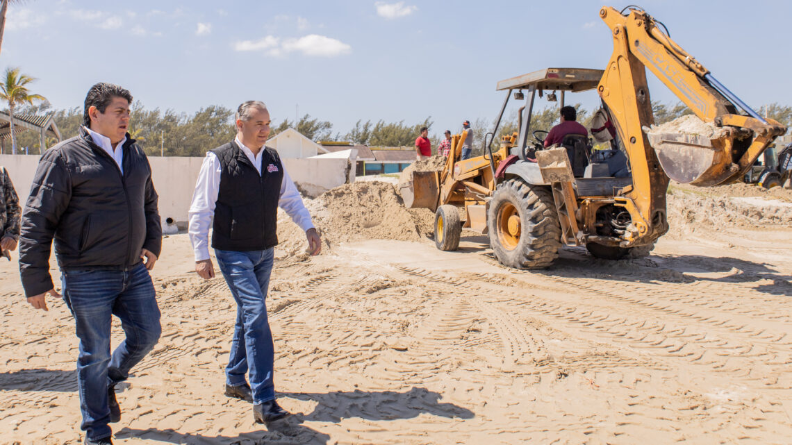 INTENSIFICAN TRABAJOS DE LIMPIEZA Y MANTENIMIENTO EN PLAYA MIRAMAR