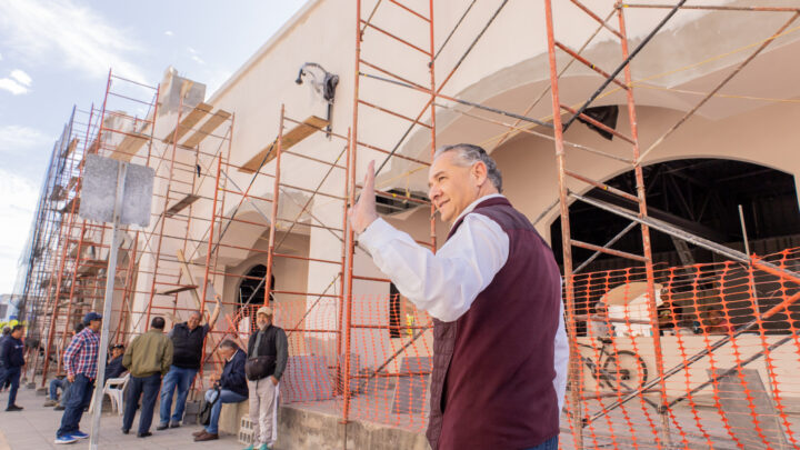 PRÓXIMAMENTE REALIZAREMOS LA ENTREGA DEL SALÓN DE USOS MÚLTIPLES DE LA PLAZA ISAURO ALFARO: ADRIÁN OSEGUERA .