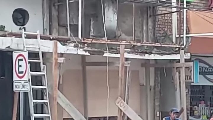 TREINTA CORNISAS DE EDIFICIOS EN EL CENTRO DE MADERO SON DE RIESGO.