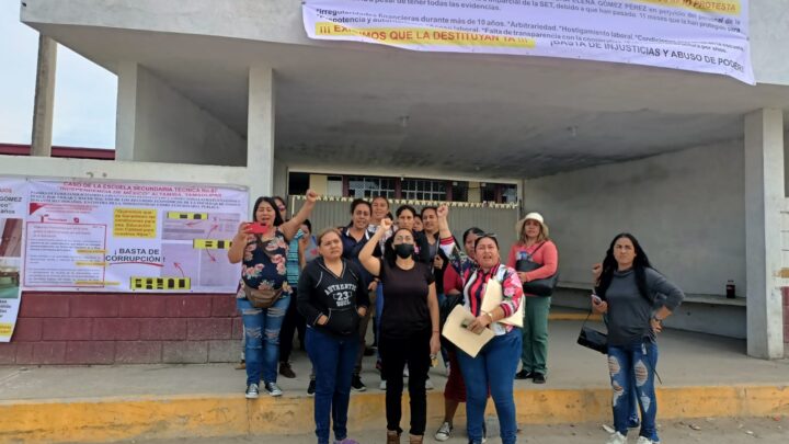 PADRES DE FAMILIA EXIGEN  QUE DIRECTORA DE SECUNDARIA ENTREGUE CUENTAS CLARAS