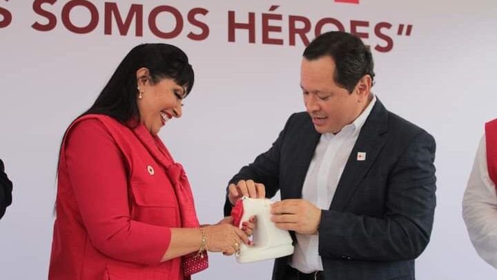 AUTORIDADES PIDEN APOYAR A LA CRUZ ROJA.