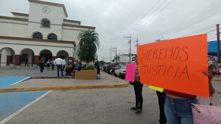 JURÍDICO APOYARÁ ANTE LA SITUACIÓN DE ROBO EN LA ESCUELA MÁRTIRES DE LA REVOLUCIÓN