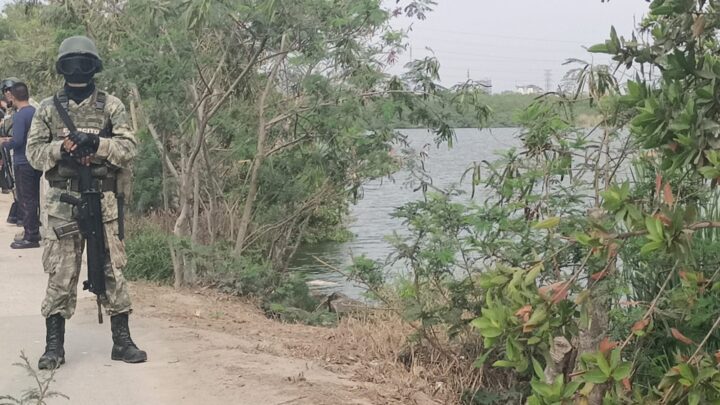 FLOTA CUERPO HUMANO EN LAGUNA DE ALTAMIRA