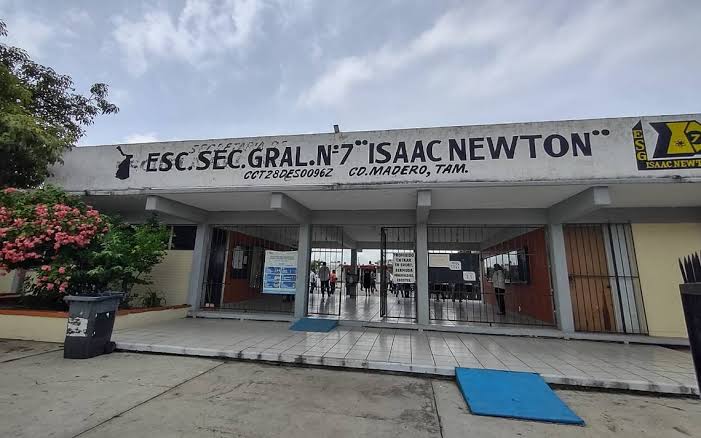 INVESTIGAN PRESUNTO CASO DE VIOLACIÓN EN SECUNDARIA DE MADERO. INVESTIGAN PRESUNTO CASO DE VIOLACIÓN EN SECUNDARIA DE MADERO.