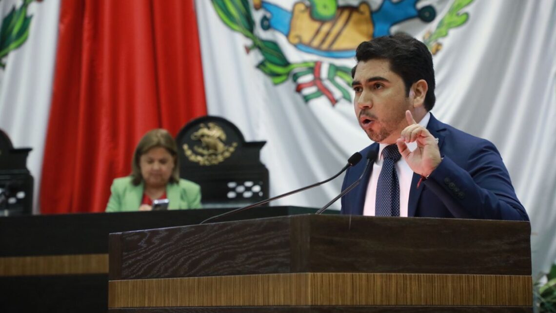 Congreso del Estado Censura al Diputado Angel Covarrubias Por Exhibir a la COMAPA Congreso del Estado Censura al Diputado Angel Covarrubias Por Exhibir a la COMAPA