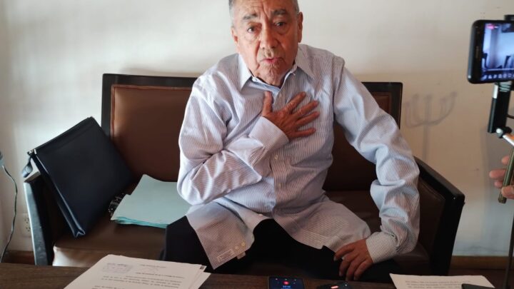 TRUENA GONZÁLEZ MEZA CON AMLO; APOYARÁ A XÓCHITL