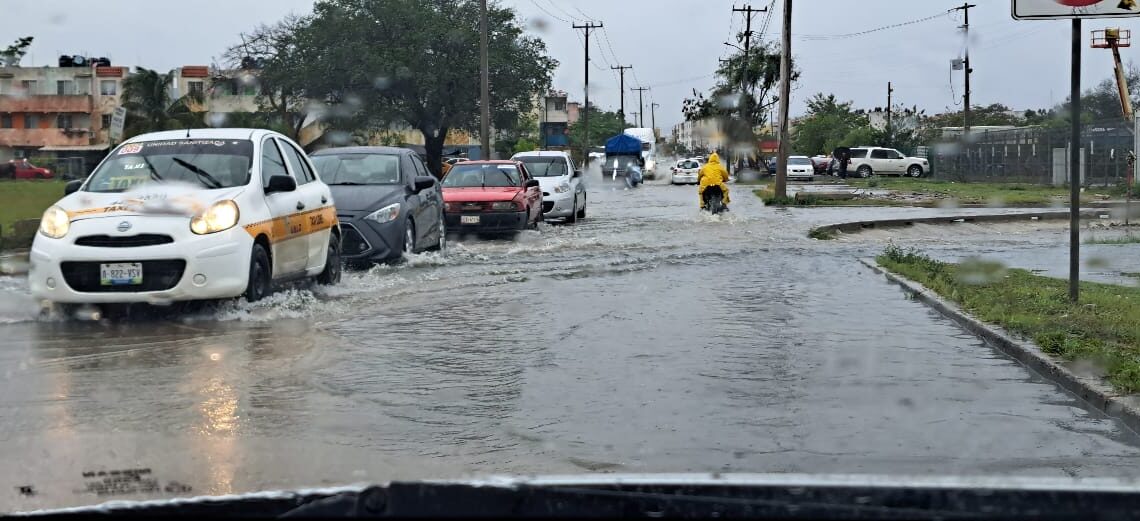 LLUVIAS DEJAN SECTORES CON ACUMULAMIENTO DE AGUA LLUVIAS DEJAN SECTORES CON ACUMULAMIENTO DE AGUA