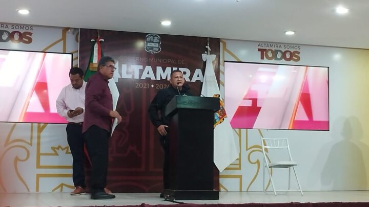 SOSTIENE PRESIDENTE DE ALTAMIRA REUNIÓN CON SCT, PARA TRATAR TEMA DE MUNICIPALIZAR UN TRAMO CARRETERO