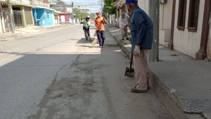 EN CIUDAD MADERO CONTINÚAN LOS TRABAJOS DE LIMPIEZA