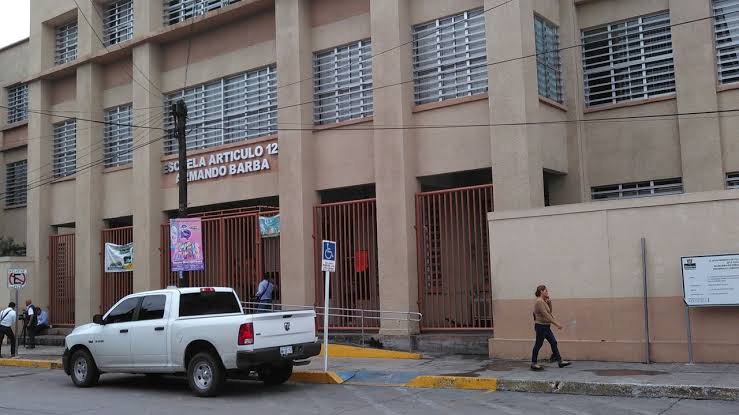 DISCRIMINAN A MENOR EN ESCUELA DE MADERO. DISCRIMINAN A MENOR EN ESCUELA DE MADERO.
