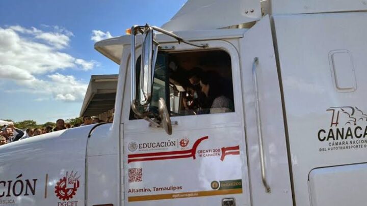 MUJERES DESEAN SER CHOFER DE TRACTOCAMIÓN EN ALTAMIRA