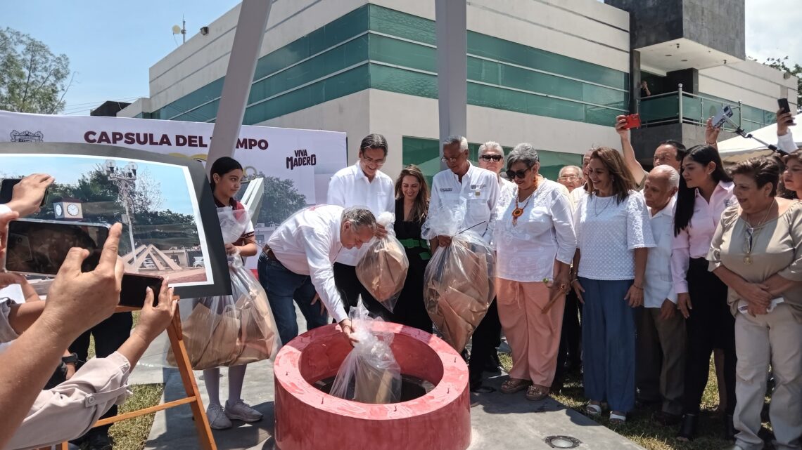 SELLAN CÁPSULA DEL TIEMPO EN CIUDAD MADERO