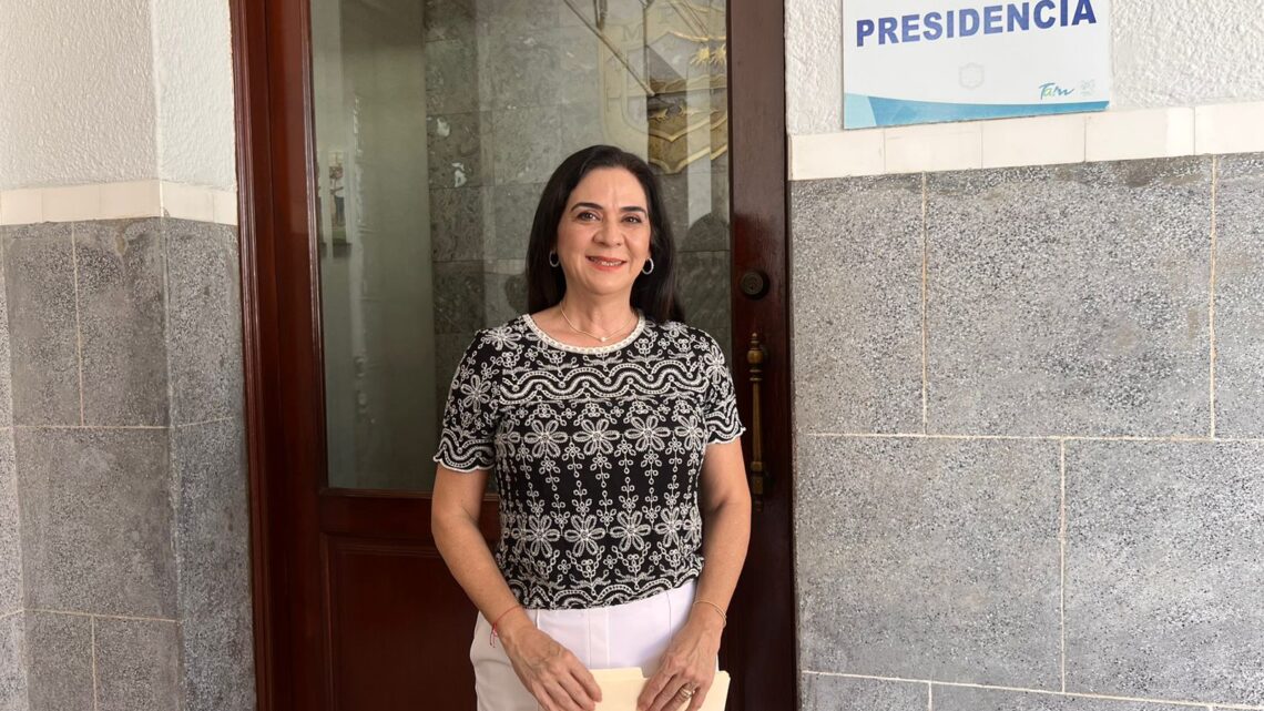 SE REÚNE LA ALCALDESA ELECTA MÓNICA VILLARREAL ANAYA CON EL PRESIDENTE MUNICIPAL SALIENTE JESÚS NADER