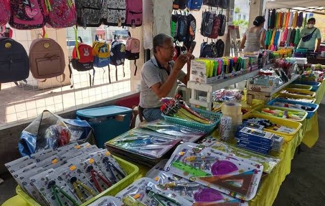 INVITAN A LA FERIA DEL REGRESO A CLASES EN MADERO.