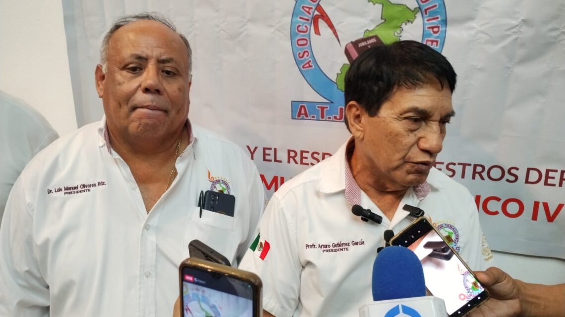 PIDEN JUBILADOS A SHEINBAUM MEJORA AL SISTEMA DE PENSIONES PIDEN JUBILADOS A SHEINBAUM MEJORA AL SISTEMA DE PENSIONES
