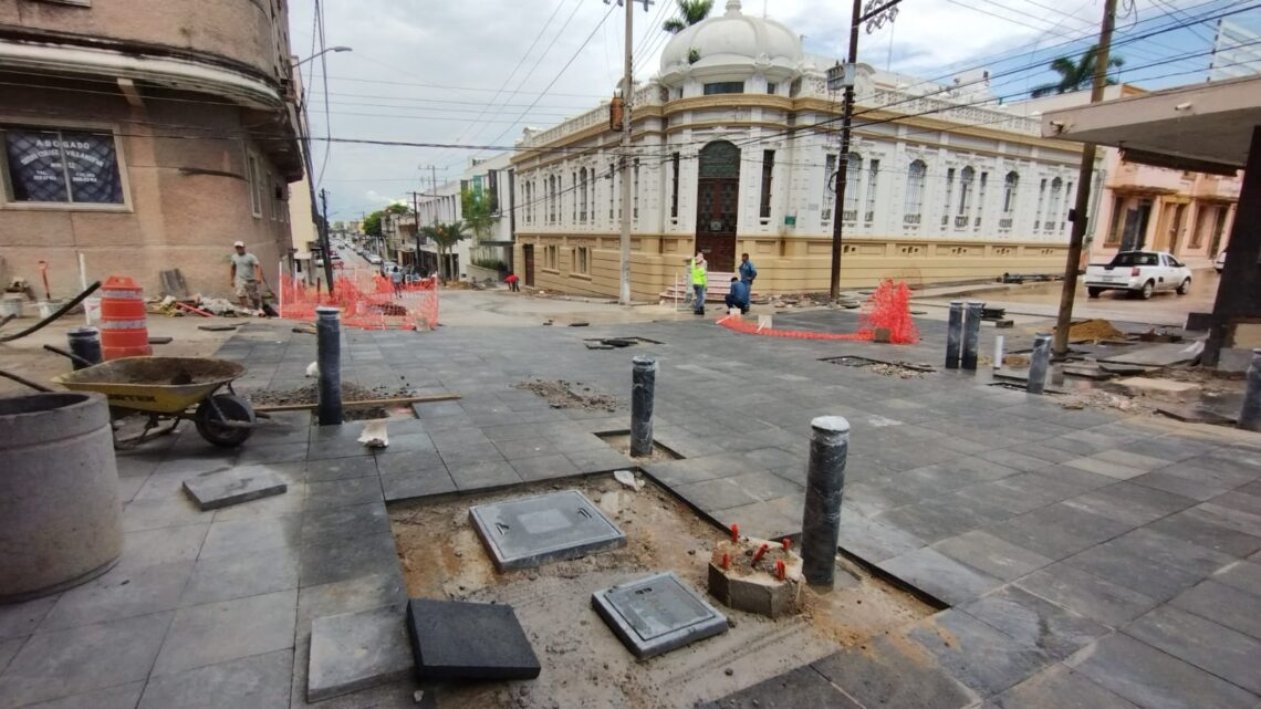 EXIGE MUNICIPIO DE TAMPICO A CONTRATISTAS DE LA SEMIPEATONAL MÁS RAPIDEZ PARA SU CULMINACIÓN EXIGE MUNICIPIO DE TAMPICO A CONTRATISTAS DE LA SEMIPEATONAL MÁS RAPIDEZ PARA SU CULMINACIÓN