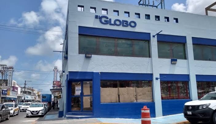 SI HAY FUENTES DE EMPLEO EN NEGOCIOS DE ZONA CENTRO DE MADERO.