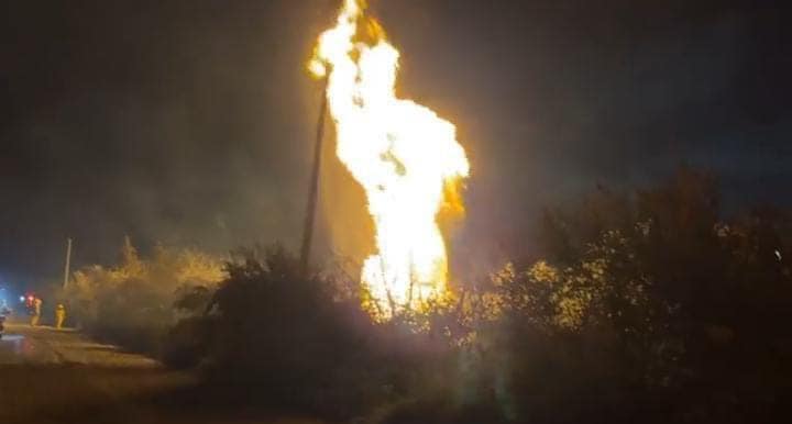 FUGA E INCENDIO EN DUCTO DE PEMEX DE ALTAMIRA FUGA E INCENDIO EN DUCTO DE PEMEX DE ALTAMIRA
