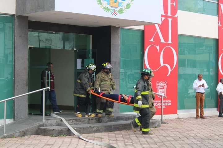 Simulacro en el Ayuntamiento de Ciudad Madero por el Día Nacional de la Protección Civil Simulacro en el Ayuntamiento de Ciudad Madero por el Día Nacional de la Protección Civil