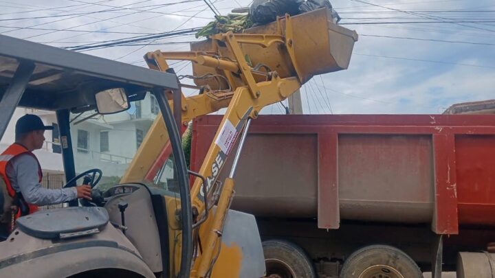 ATIENDE MÓNICA VILLARREAL PROBLEMÁTICA EN LA RECOLECCIÓN DE BASURA