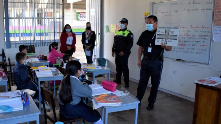 LLEVAN PLATICAS DE VIALIDAD A ESCUELAS DE ALTAMIRA, PARA CONCIENTIZAR A NIÑOS  Y APOYEN EDUCANDO A LOS ADULTOS