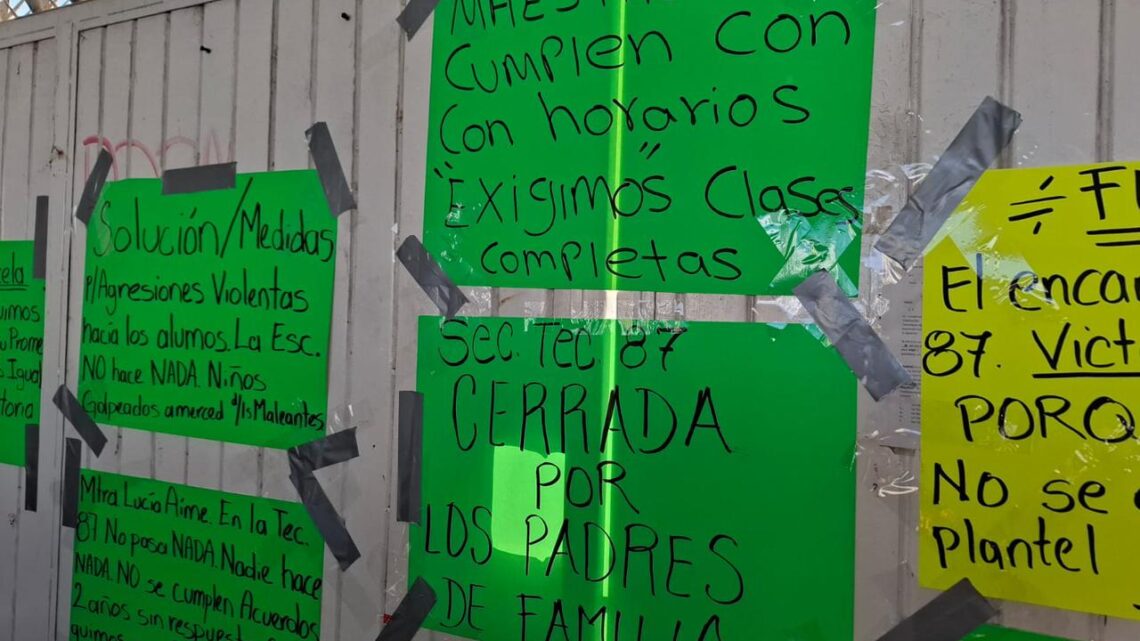 ESCUELA “INDEPENDIENTE DE MEXICO”, SIGUE TOMADA POR PADRES DE FAMILIA ESCUELA “INDEPENDIENTE DE MEXICO”, SIGUE TOMADA POR PADRES DE FAMILIA