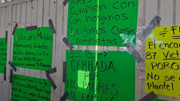 ESCUELA “INDEPENDIENTE DE MEXICO”, SIGUE TOMADA POR PADRES DE FAMILIA