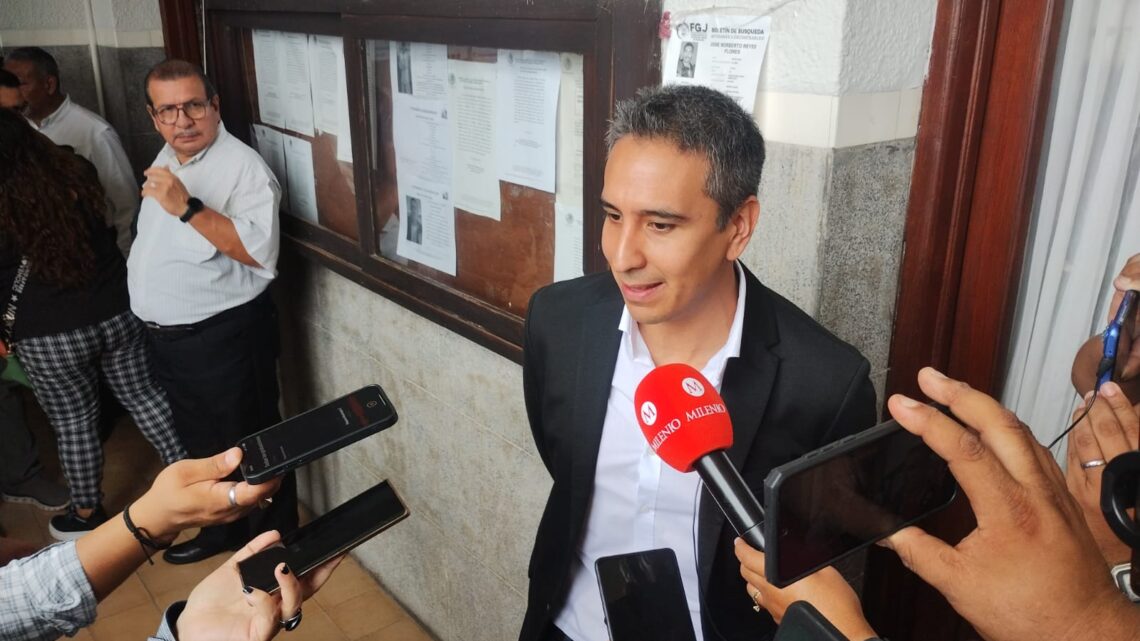 NOTIFICA MUNICIPIO PORTEÑO A 100 PROPIETARIOS DE EDIFICIOS VIEJOS NOTIFICA MUNICIPIO PORTEÑO A 100 PROPIETARIOS DE EDIFICIOS VIEJOS