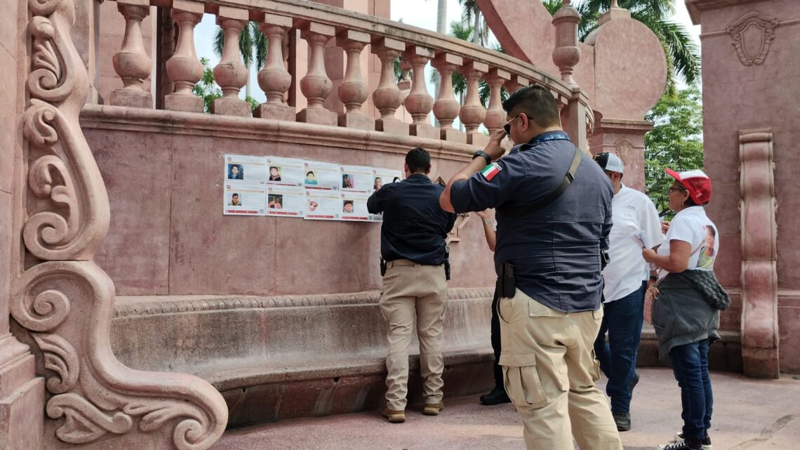 BUSCAN EN EL SUR A PERSONAS DESAPARECIDAS CON PEGOTES DE BOLETINES DE LA FISCALÍA DE JUSTICIA