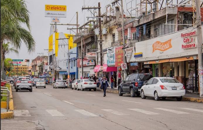 SECTOR COMERCIAL AFECTADO POR APAGONES.