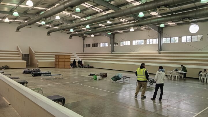 ATENCIÓN A PERSONAS EN REFUGIO TEMPORAL POR FRENTE FRÍO.