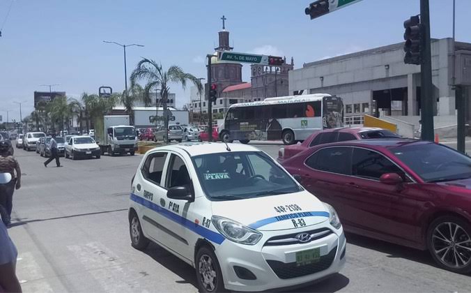 MULTAN A CHOFERES DE LA RUTA TAMPICO-PLAYA POR COBRO INDEBIDO DE 13 PESOS.
