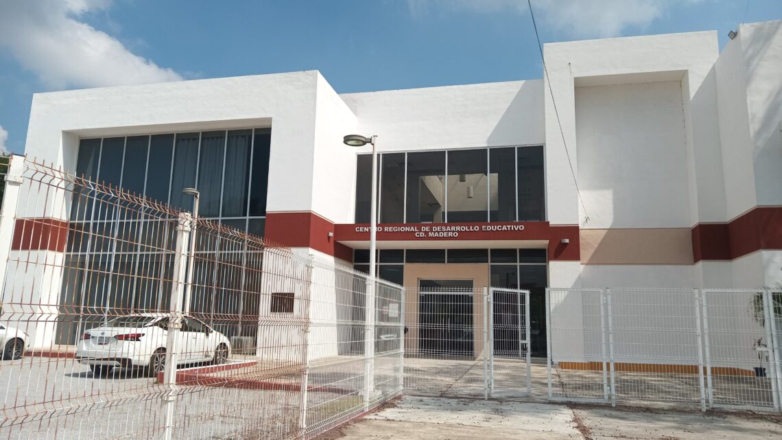 AUTORIDADES REFUERZAN MEDIDAS CONTRA EL DENGUE EN ESCUELAS.