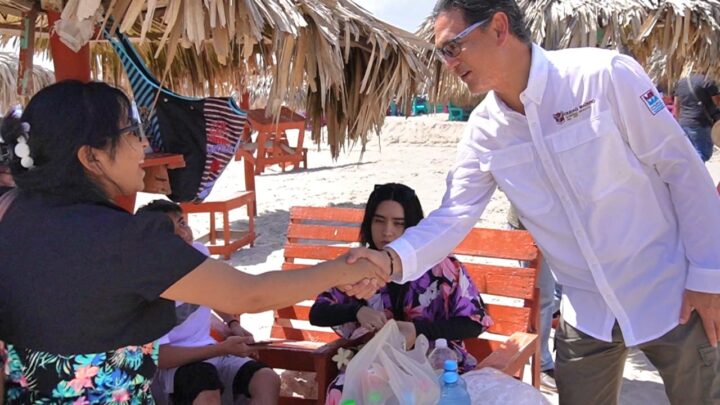 RECONOCE ERASMO QUE MÁS DE 80 MIL TURISTAS DISFRUTAN DE PLAYA MIRAMAR