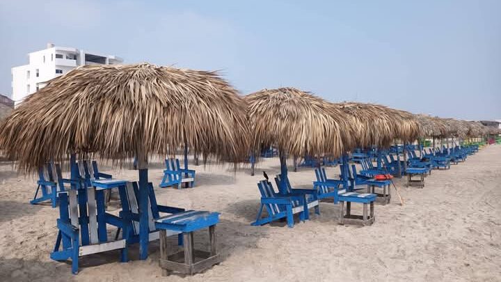 RENTA DE PALAPAS EN PLAYA MIRAMAR OSCILA EN LOS 150 PESOS.