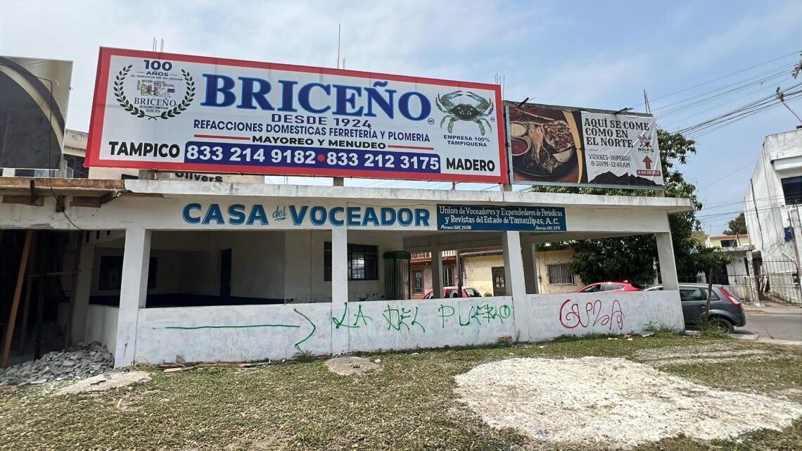 “CASA DEL VOCEADOR” VÍCTIMA DE ACTOS DE VANDALISMO EN SU EDIFICACIÓN “CASA DEL VOCEADOR” VÍCTIMA DE ACTOS DE VANDALISMO EN SU EDIFICACIÓN