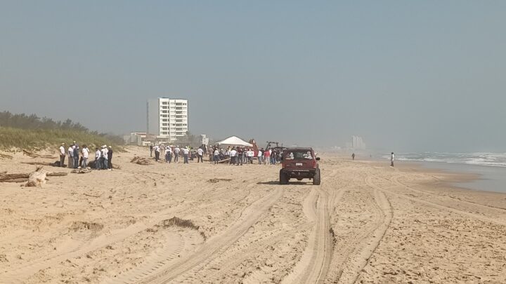 REFUERZAN MEDIDAS PARA PROTEGER A BAÑISTAS: PROHÍBEN CIRCULACIÓN DE MOTOCICLISTAS Y RAZERS EN ZONA DE PLAYA
