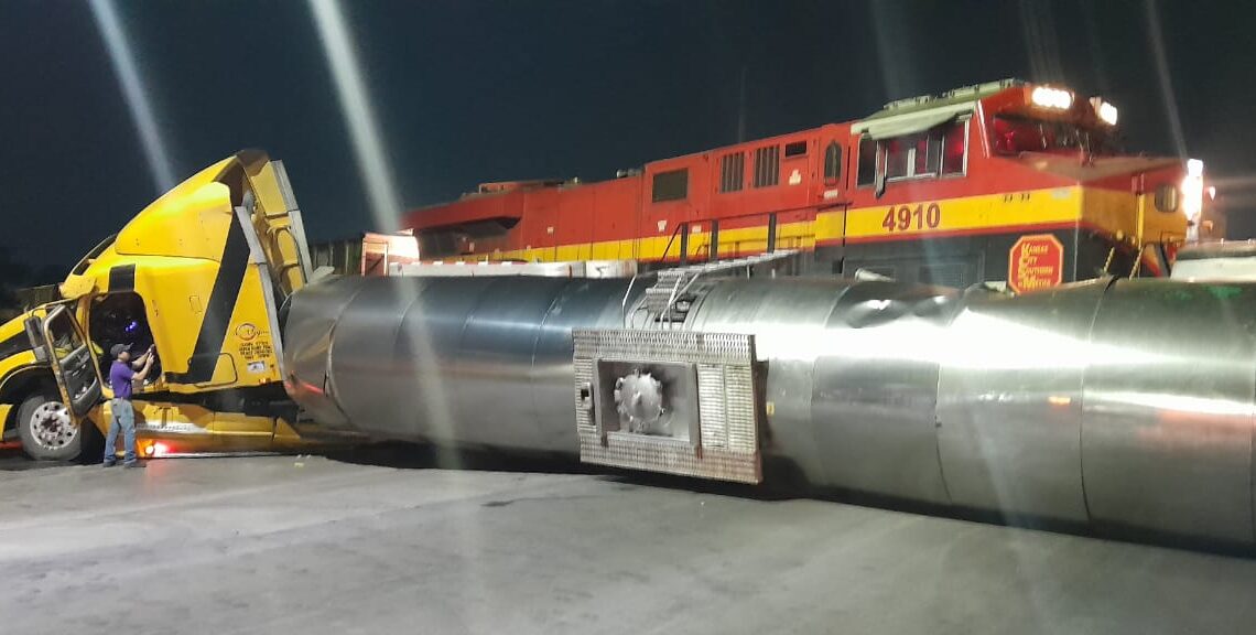 CRUCES FERROVIARIOS EN MADERO REQUIEREN DE MAYOR ATENCIÓN. CRUCES FERROVIARIOS EN MADERO REQUIEREN DE MAYOR ATENCIÓN.