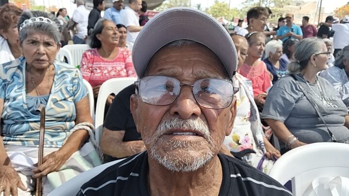 VECINOS DE FIDEL VELÁZQUEZ EXIGEN SOLUCIÓN A FALTA DE LUMINARIAS TRAS OLA DE ROBOS.