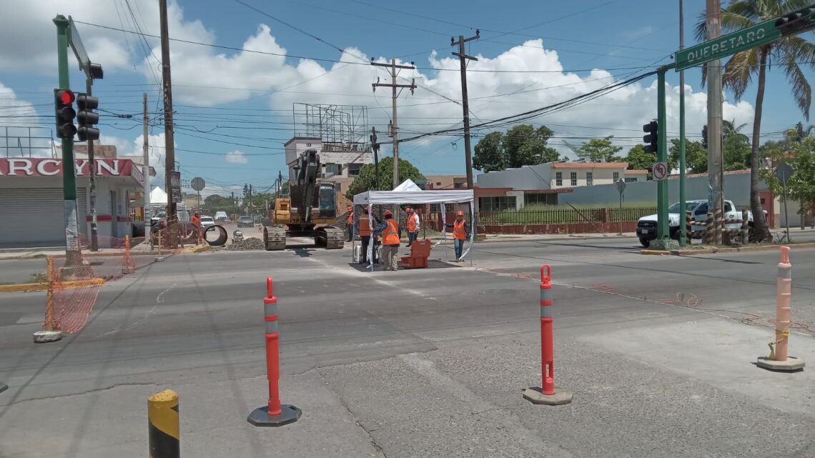 POR OBRA DE COMAPA CERRARÁN VIALIDAD EN CALLE QUERÉTARO CON AV. TAMAULIPAS EN UNIDAD NACIONAL. POR OBRA DE COMAPA CERRARÁN VIALIDAD EN CALLE QUERÉTARO CON AV. TAMAULIPAS EN UNIDAD NACIONAL.