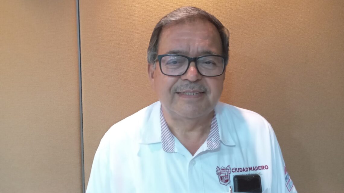 APLICACIÓN DE GRÚA AHUYENTA A COMPRADORES DEL CENTRO DE MADERO, ADVIERTE CECOTUR.