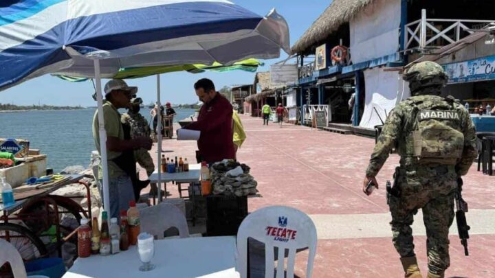 VENDEDORES INFORMALES DE OSTIONES EN ESCOLLERAS DE MIRAMAR REPRESENTAN RIESGO SANITARIO.